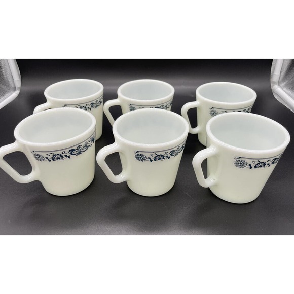 Vintage Pyrex #1410 Coffee Mug, OLD TOWN BLUE ONION Milk Glass Mug Cup D Handle - Picture 4 of 8